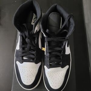 Diamonds mid Air Jordans